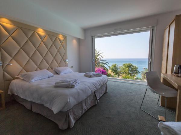 Hotel Villa R : photo 3 de la chambre chambre double ou lits jumeaux supérieure - vue sur mer
