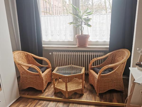 Eva's Hostel - Self Check-In & Only Private Rooms : photo 2 de la chambre chambre familiale