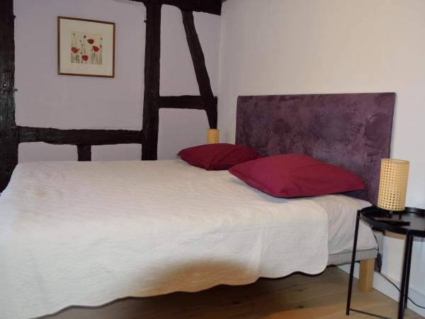 CHEZ CECILE Bed and Breakfast chez le VIGNERON : photo 8 de la chambre chambre double deluxe