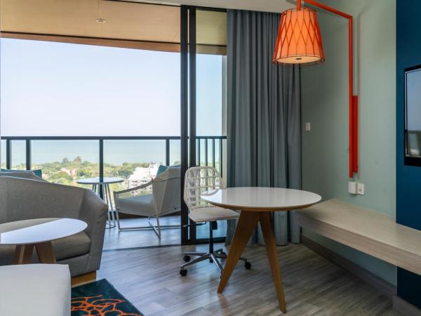 Holiday Inn Resort Vana Nava Hua Hin, an IHG Hotel : photo 1 de la chambre chambre king standard avec vue sur océan 