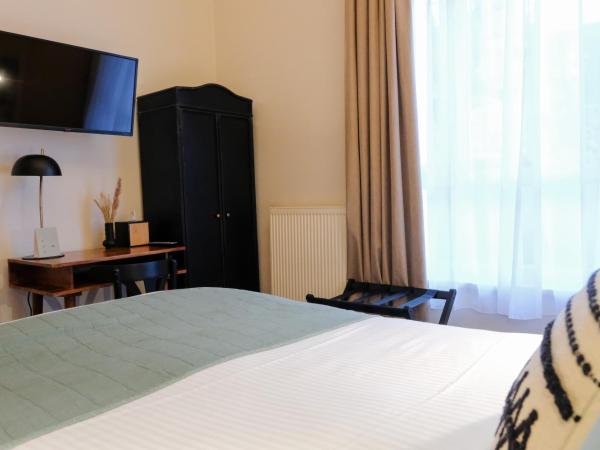 Hôtel Le Patio - Deauville : photo 2 de la chambre chambre double – vue sur ville