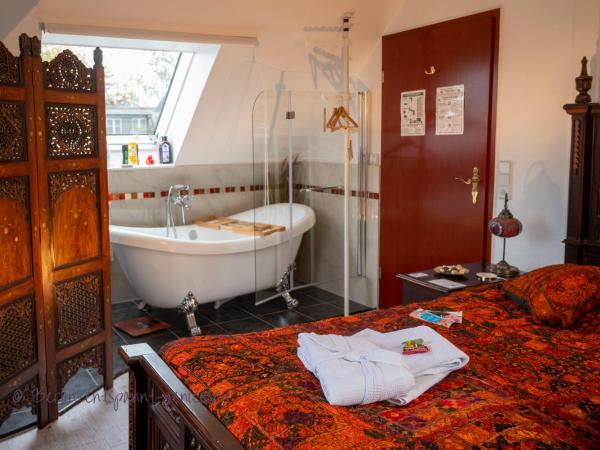 Berlin entspannt geniessen : photo 10 de la chambre chambre double avec salle de bains privative