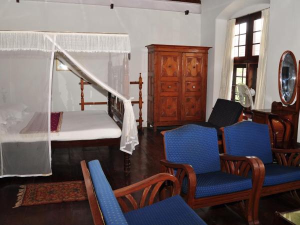 Old Courtyard Hotel : photo 6 de la chambre suite classique