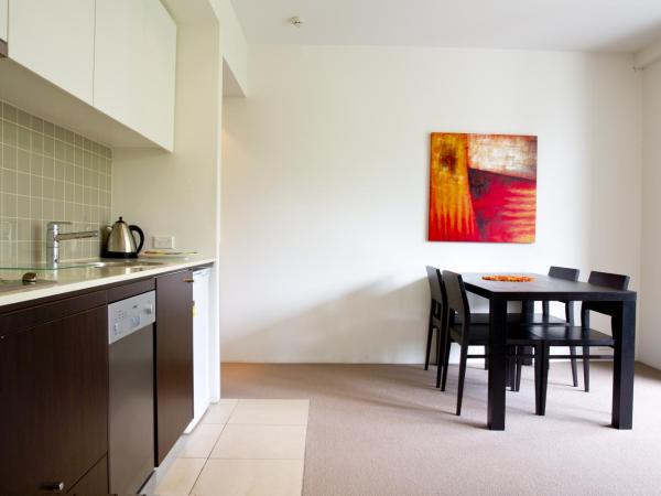 Cairns Private Apartments : photo 9 de la chambre appartement 1 chambre - vue sur jardin