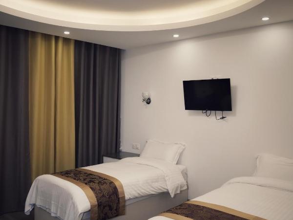 KYRIAD ROUEN SUD - Sotteville les Rouen : photo 6 de la chambre hébergement standard - 2 lits simples