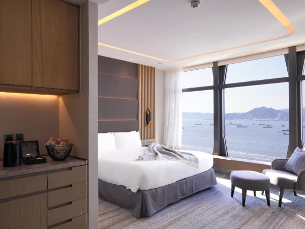 One-Eight-One Hotel & Serviced Residences : photo 2 de la chambre chambre lit king-size upper harbour