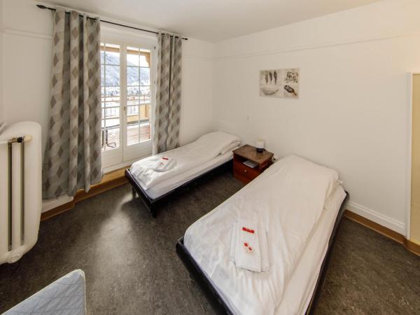 Zentrum Haus Davos : photo 10 de la chambre chambre double avec salle de bains privative