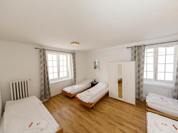 Zentrum Haus Davos : photo 5 de la chambre chambre familiale avec salle de bains