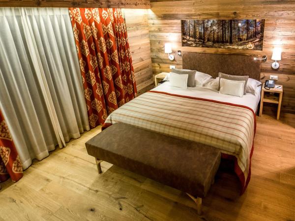 Nendaz 4 Vallées & SPA 4* Superior : photo 3 de la chambre chambre double supérieure