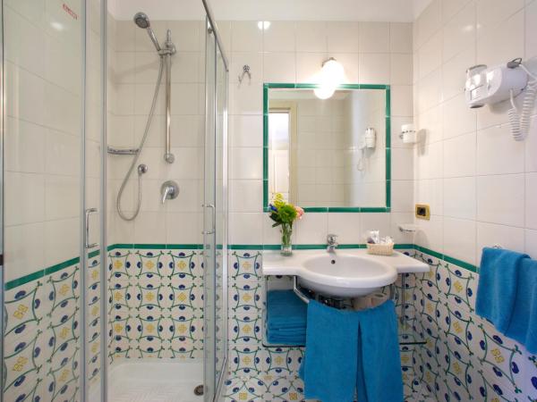 Hotel Del Mare : photo 4 de la chambre chambre double - vue sur mer