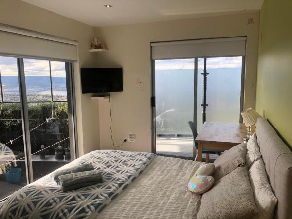 Hobart View : photo 5 de la chambre chambre double avec salle de bains commune