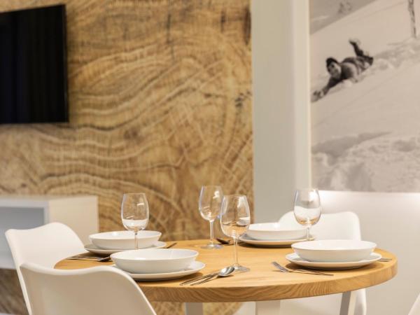 Royal Hill Residence : photo 7 de la chambre appartement avec terrasse