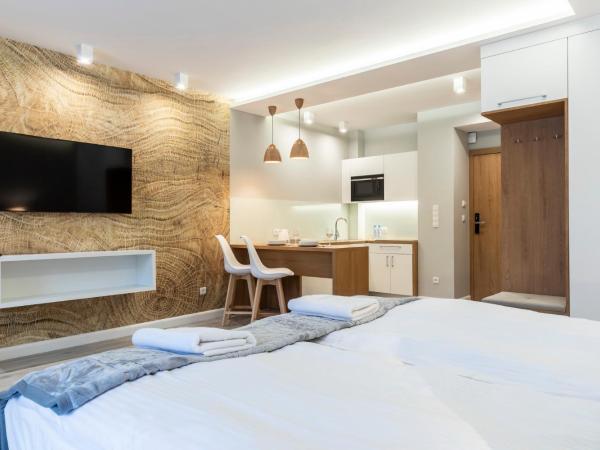 Royal Hill Residence : photo 7 de la chambre studio avec balcon