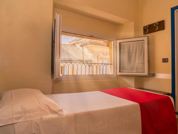 Hotel Cairoli : photo 1 de la chambre chambre simple