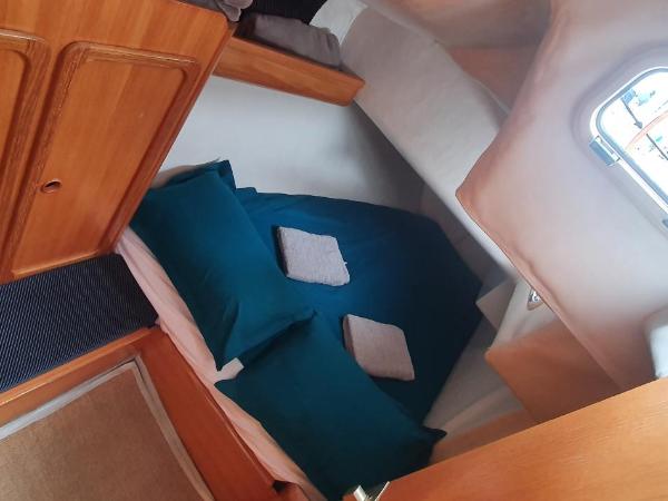 Super Castor - Dormir sur un grand voilier 6 personnes By Nuits au Port : photo 8 de la chambre appartement