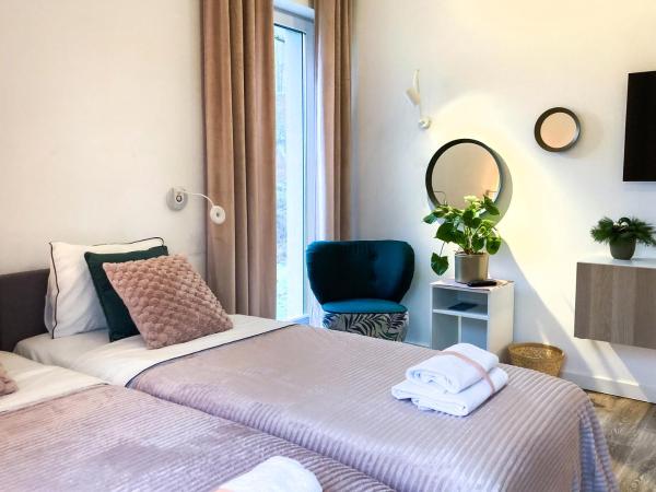 Chummy House Sopot : photo 2 de la chambre chambre lits jumeaux standard