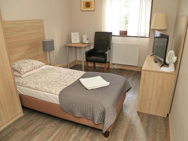 B & B Tomula : photo 2 de la chambre chambre simple avec salle de bains 