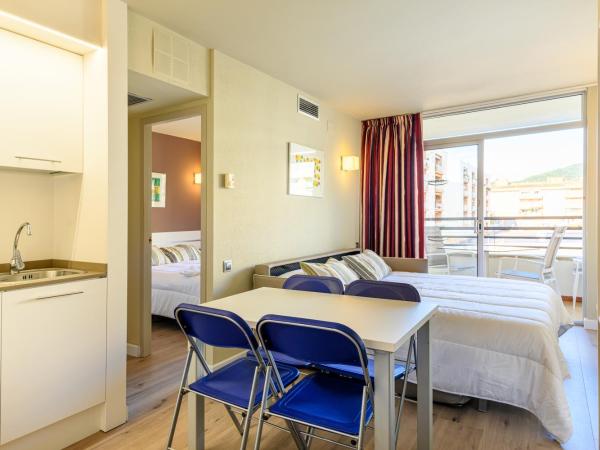 Medplaya Aparthotel Esmeraldas : photo 1 de la chambre chambre familiale