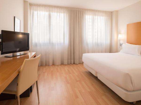Hesperia Barcelona Del Mar : photo 4 de la chambre chambre double confort