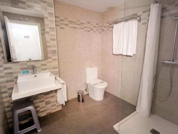Hostal Anna Benidorm : photo 5 de la chambre chambre double