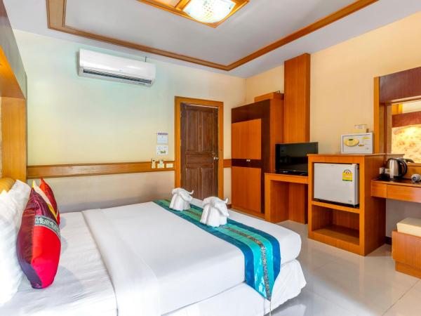 Coconut Beach Resort, Koh Chang : photo 4 de la chambre chambre double ou lits jumeaux supérieure - vue sur piscine