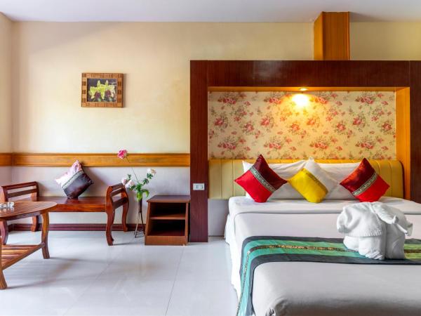Coconut Beach Resort, Koh Chang : photo 5 de la chambre chambre double ou lits jumeaux supérieure - vue sur piscine