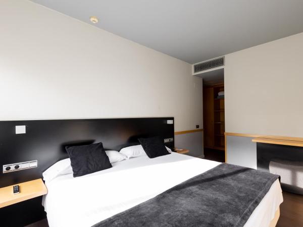 Onix Liceo : photo 6 de la chambre chambre double ou lits jumeaux avec terrasse