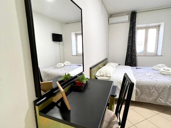 Hotel Como : photo 7 de la chambre chambre double standard