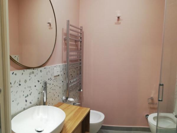 Studio Donatello : photo 8 de la chambre chambre double avec salle de bains privative