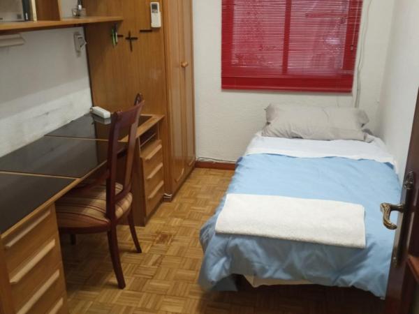 2-Centro Habitación Masc 8X : photo 2 de la chambre single room men only