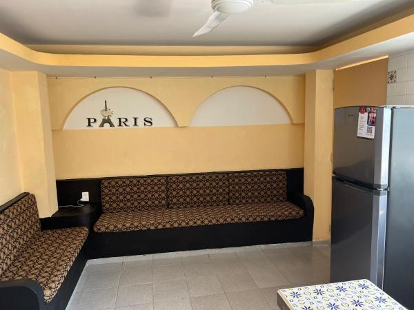 Hotel magallanes con cocineta 100 Metros de playa : photo 10 de la chambre chambre lits jumeaux avec salle de bains privative