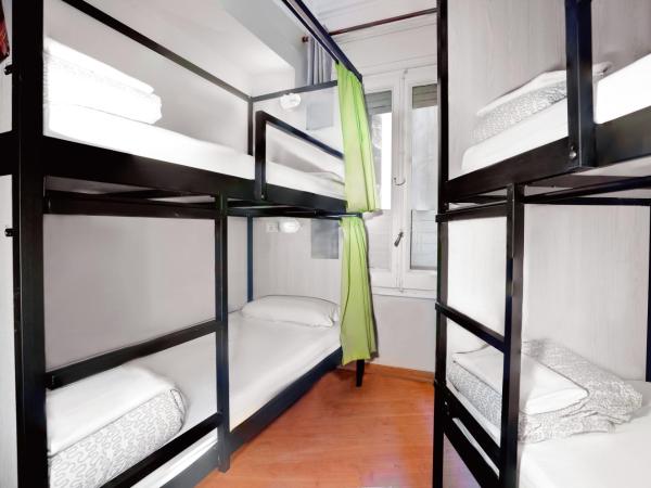 Wow Hostel Barcelona : photo 2 de la chambre lit dans dortoir pour femmes de 4 lits