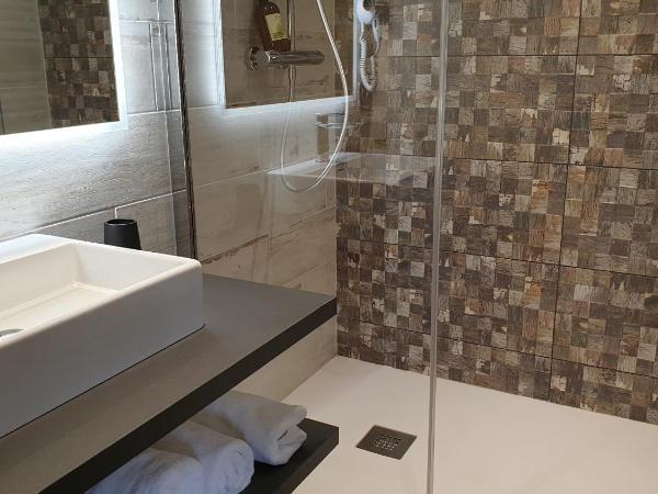 Les Loges Du Parc : photo 8 de la chambre chambre double avec vue sur le lac - annexe