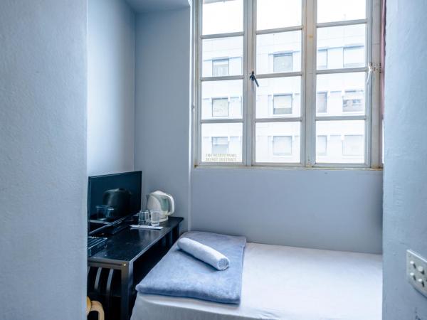 K Hotel 14 : photo 3 de la chambre chambre simple