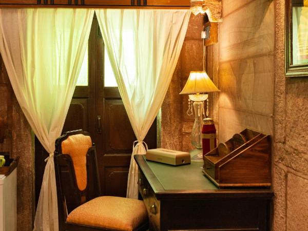 Amritara Manak Haveli, Jodhpur : photo 3 de la chambre maharani room - free morning and evening rooftop live music on weekends and evening tea - coffee with cookies