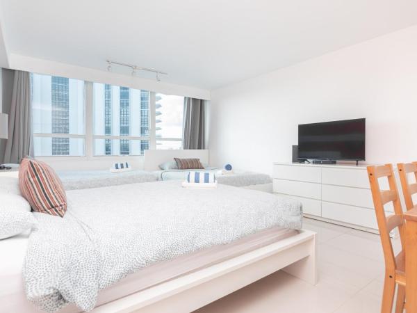 Girasole Rentals : photo 2 de la chambre studio lit queen-size de luxe