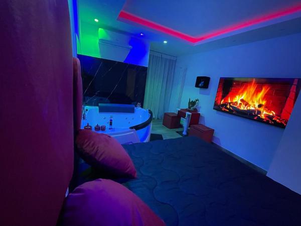 Due Cuori Suite con vasca idromassaggi : photo 4 de la chambre suite deluxe avec baignoire spa