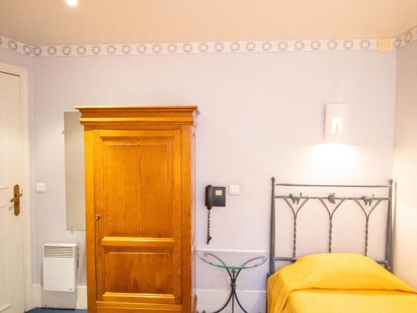 Port Royal Hotel : photo 3 de la chambre chambre simple avec salle de bains et toilettes communes