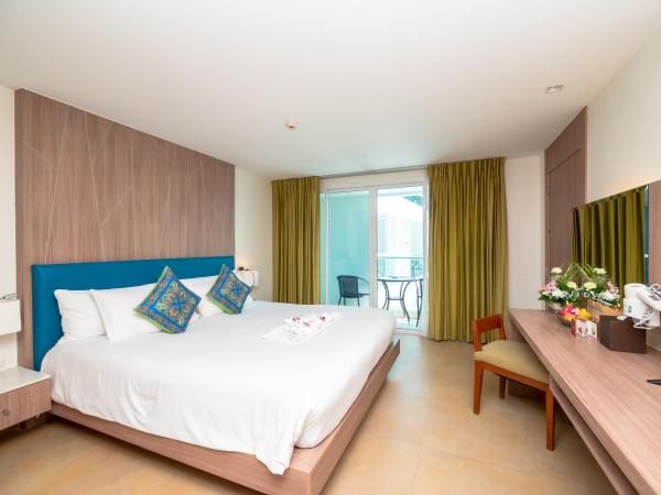Centara Pattaya Hotel : photo 2 de la chambre hébergement lit king-size deluxe