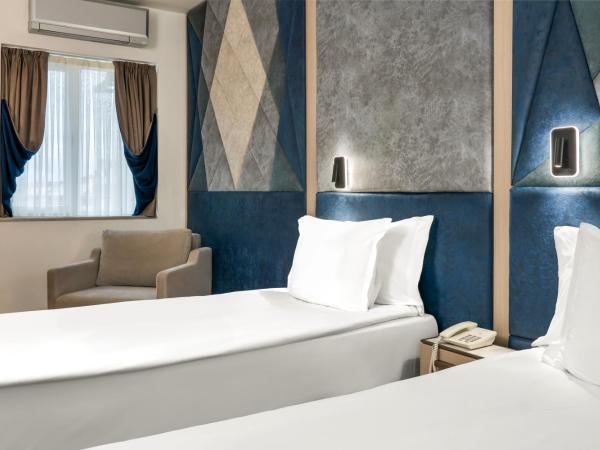 Adamar Hotel-Special Category : photo 8 de la chambre chambre familiale
