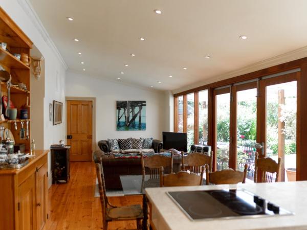 North Adelaide Heritage Cottages & Apartments : photo 1 de la chambre appartement bishop de 2 chambres