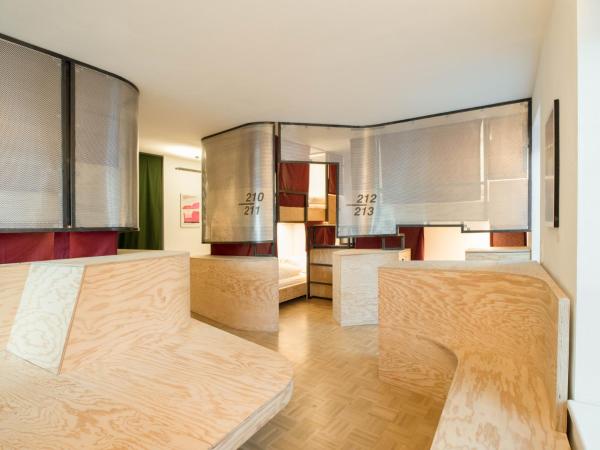 Montagu Hostel : photo 8 de la chambre lit simple dans dortoir mixte de 10 lits