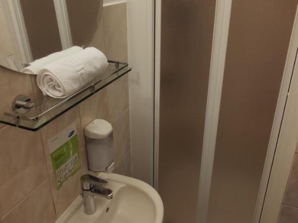 Hotel Oswaldo : photo 6 de la chambre chambre double confort avec balcon