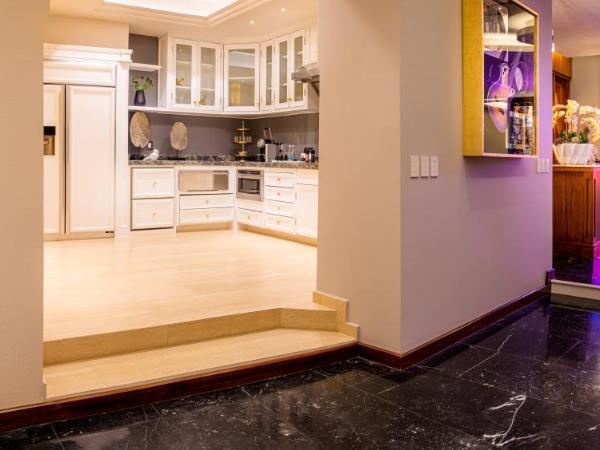 HOTEL & SPA MANSION SOLIS by HOTSSON : photo 2 de la chambre suite 3 chambres