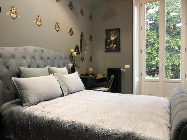 LIPPI 42 Guest House Villa with private garden : photo 1 de la chambre chambre double - vue sur jardin