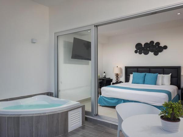 Suites Malecon Cancun : photo 3 de la chambre chambre double avec baignoire spa
