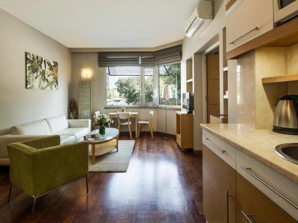 Taxim Suites Residences Istanbul : photo 1 de la chambre suite parc - vue sur parc taksim