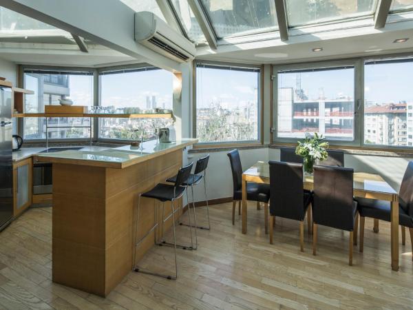 Taxim Suites Residences Istanbul : photo 8 de la chambre penthouse - vue sur bosphore