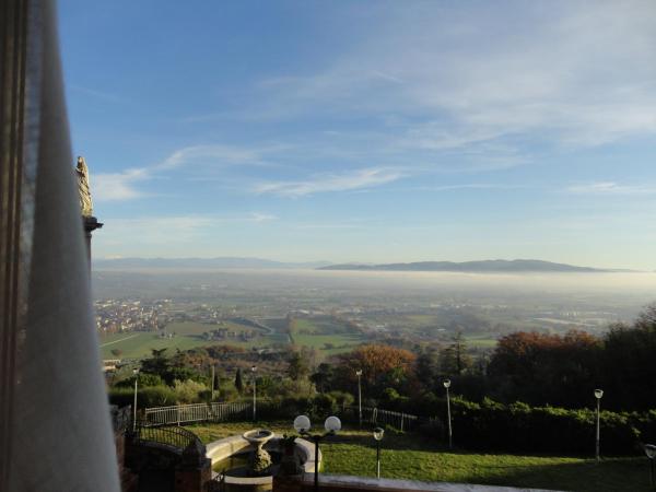 Hotel Sacro Cuore : photo 6 de la chambre chambre triple supérieure