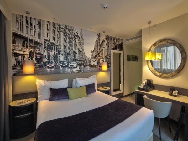 Hotel Indigo Madrid - Gran Via, an IHG Hotel : photo 3 de la chambre standard queen room with indoor view